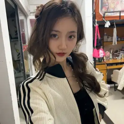 黄华亮